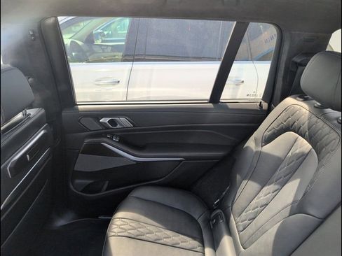 Used 2024 BMW X7 M60i w/ M Sport Professional Package image 31