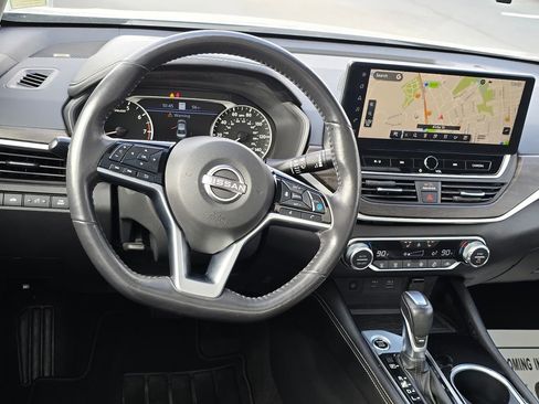 Used 2023 Nissan Altima 2.5 SL image 12