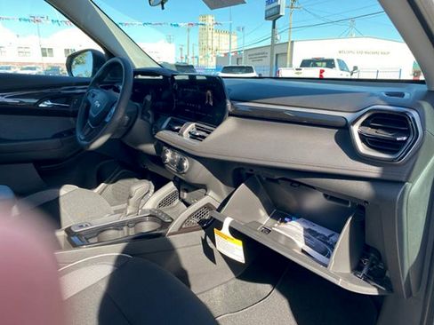 New 2026 Chevrolet TrailBlazer LS w/ LS Convenience Package FWD image 24