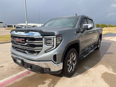 Used 2025 GMC Sierra 1500 SLT w/ SLT Premium Plus Package AWD/4WD image 2