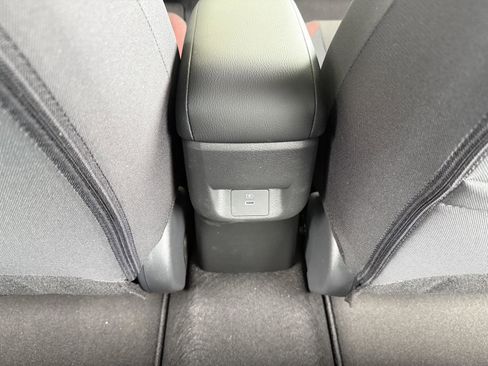 Used 2025 Nissan Versa SR w/ Trunk Package FWD image 37