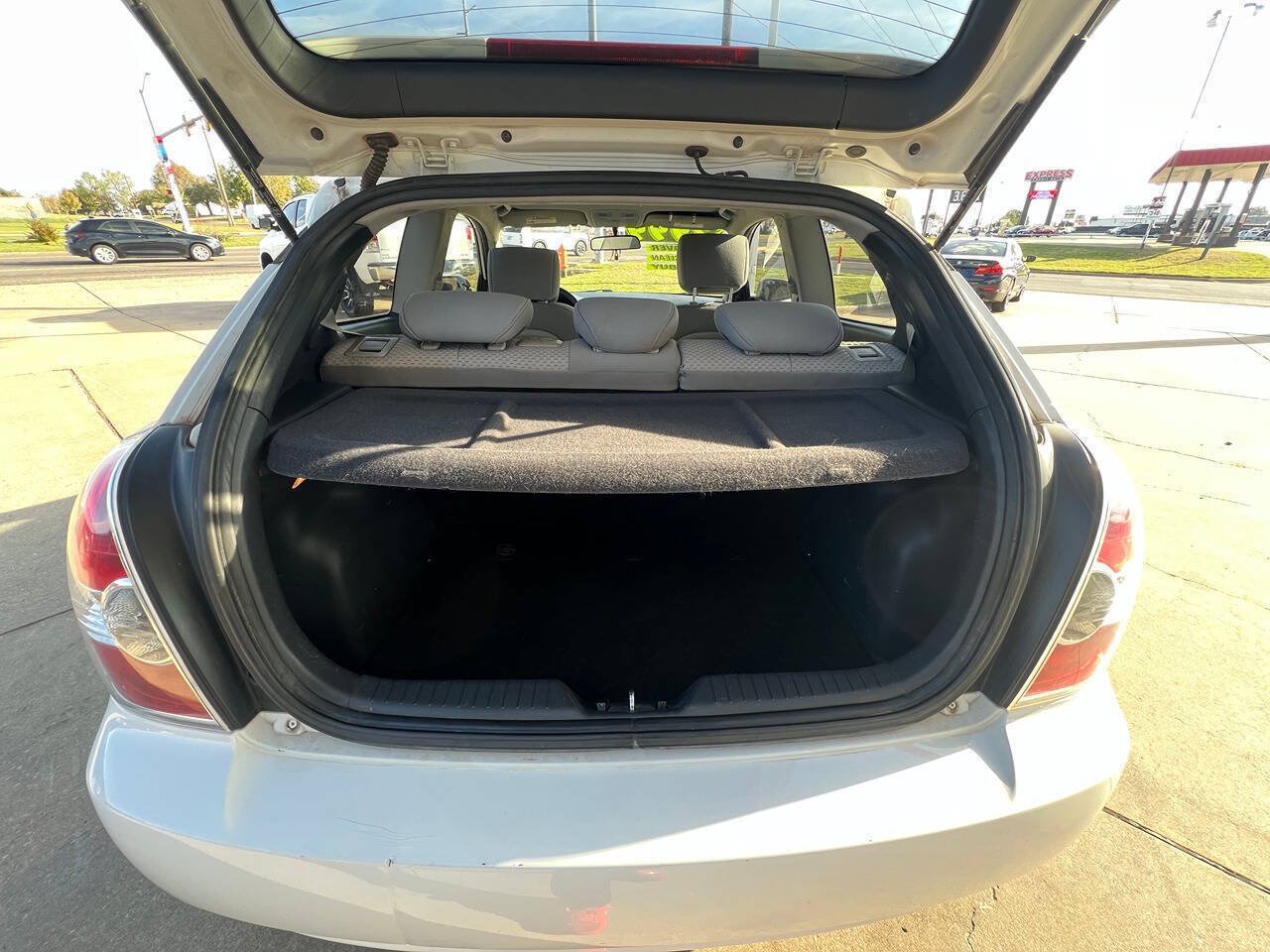 Used 2010 Hyundai Accent GS FWD image 13
