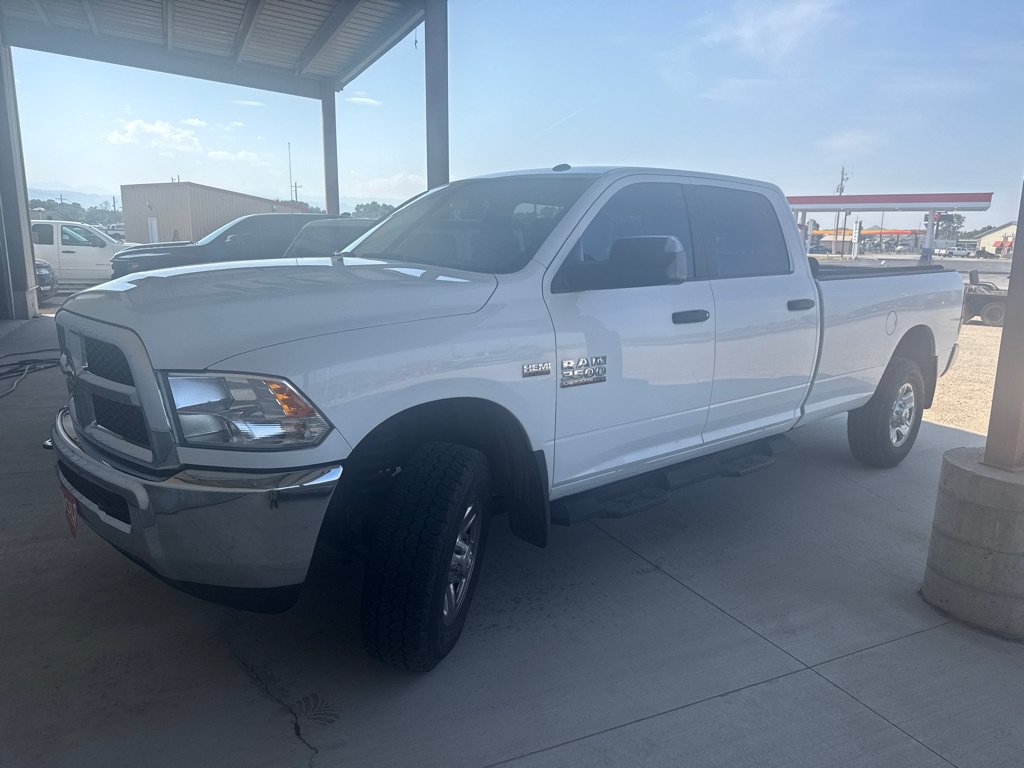 Used 2018 RAM 3500 SLT AWD/4WD image 1