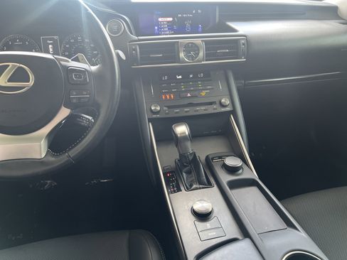 Used 2020 Lexus IS 300 image 34