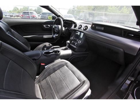 Used 2022 Ford Mustang GT Premium w/ Equipment Group 401A RWD image 11