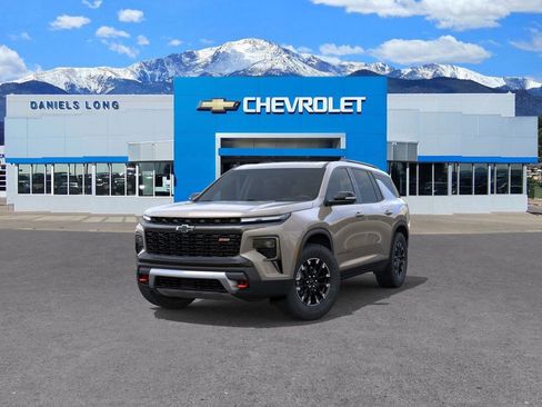 New 2026 Chevrolet Traverse Z71 w/ Enhanced Driving Package image 8