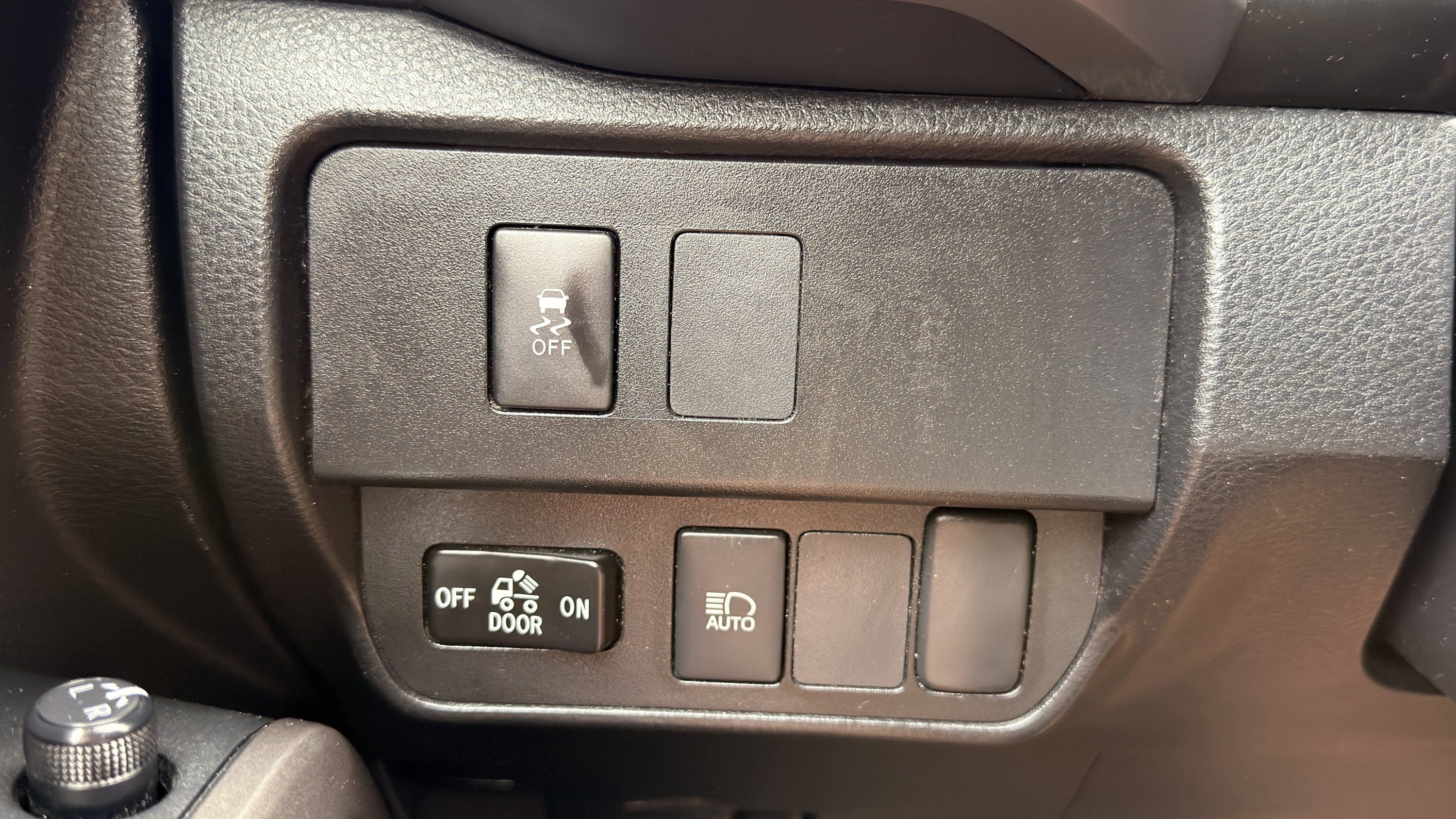 Used 2022 Toyota Tacoma SR5 RWD image 41