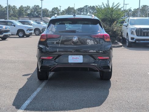 Used 2022 Buick Encore GX Select w/ Sport Touring Package FWD image 4
