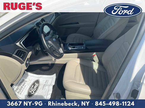 Used 2019 Ford Fusion SEL image 14