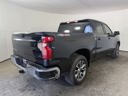 Used 2024 Chevrolet Silverado 1500 LT AWD/4WD image 9