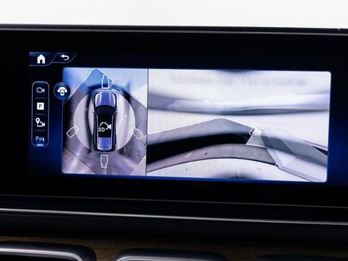 Used 2025 Mercedes-Benz GLS 450 4MATIC image 21