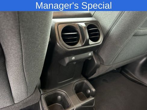 Used 2024 Jeep Wrangler Sport S image 14