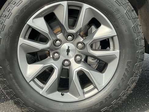 Used 2019 Chevrolet Silverado 1500 RST w/ All-Star Edition AWD/4WD image 13