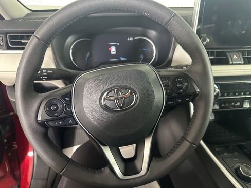 Used 2024 Toyota RAV4 XLE w/ Weather Package AWD/4WD image 14