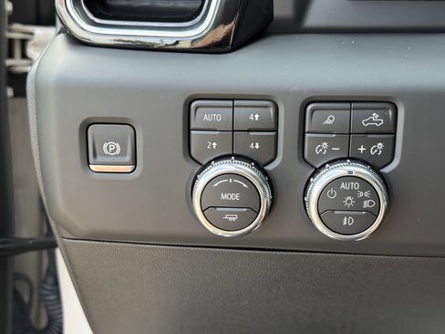 Used 2026 GMC Sierra 1500 Denali image 25