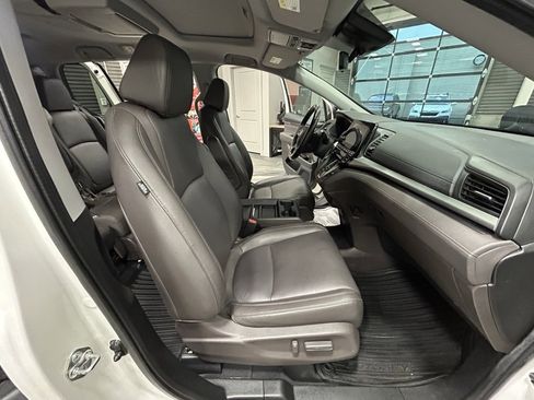 Used 2018 Honda Odyssey Touring image 44