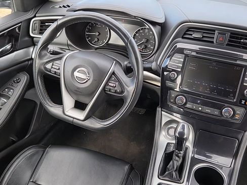 Used 2023 Nissan Maxima SV w/ Floor Mat Group FWD image 5