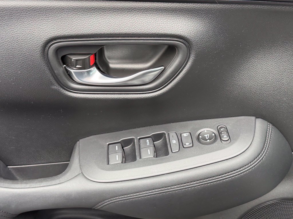 Certified 2023 Honda HR-V LX image 16