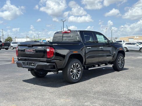 New 2026 GMC Canyon Denali AWD/4WD image 3