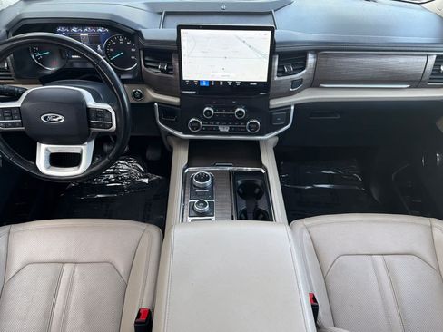 Certified 2022 Ford Expedition Max Limited AWD/4WD image 3