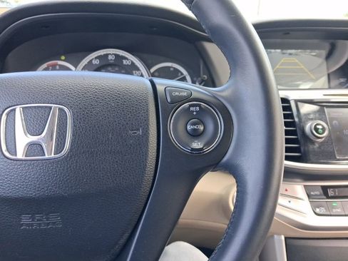 Used 2015 Honda Accord EX-L image 29