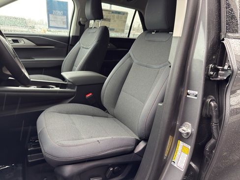 New 2026 Ford Explorer Active AWD/4WD image 17