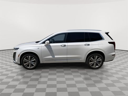 Used 2021 Cadillac XT6 Premium Luxury AWD/4WD image 6
