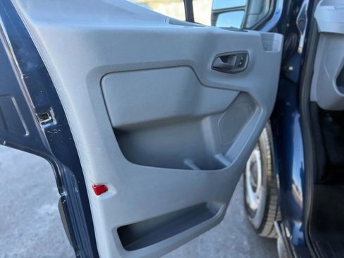 Used 2017 Ford Transit 250 Medium Roof w/Sliding Side Doo image 11