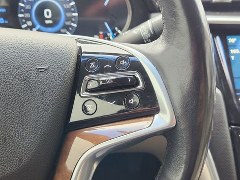 Used 2018 Cadillac XTS Premium Luxury image 33