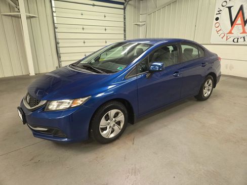 Used 2013 Honda Civic LX image 2
