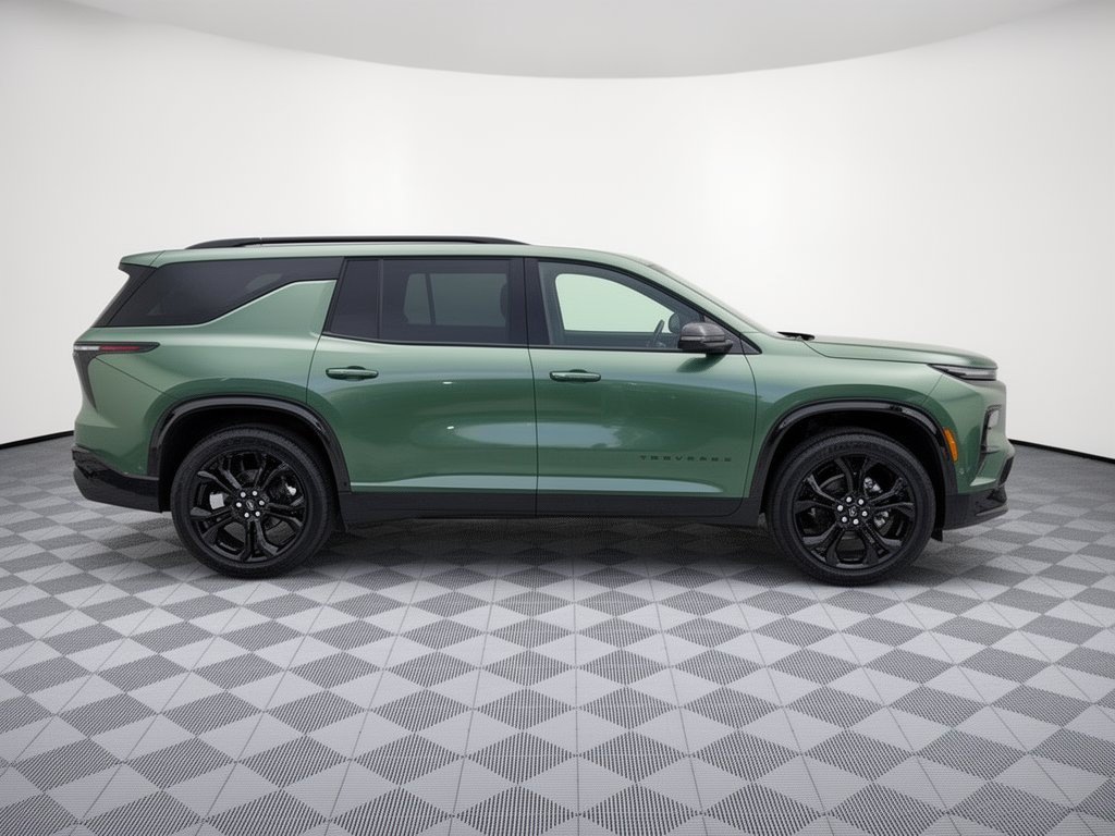 New 2027 Chevrolet Traverse RS w/ LPO, Floor Liner Package FWD image 8