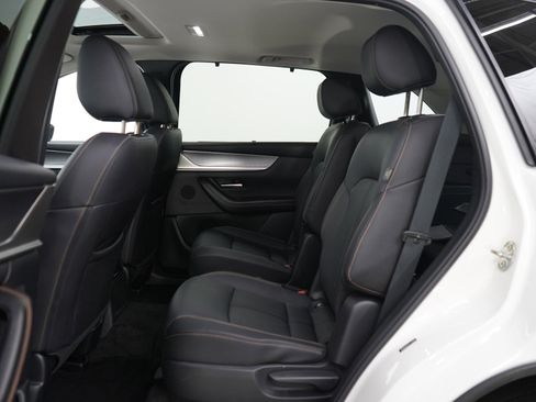 Certified 2024 MAZDA CX-90 Plug-In Hybrid w/ Preferred image 20