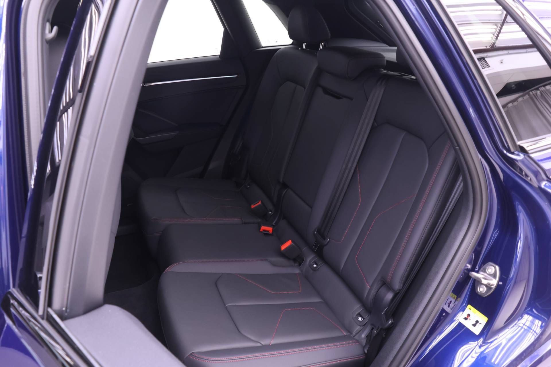 Certified 2025 Audi Q3 2.0T Premium Plus w/ Premium Plus Package AWD/4WD image 13