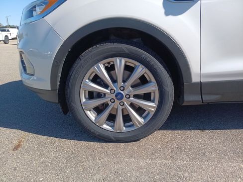 Certified 2017 Ford Escape Titanium w/ Canadian Touring Package image 30