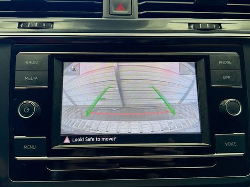 Used 2023 Volkswagen Tiguan S image 16