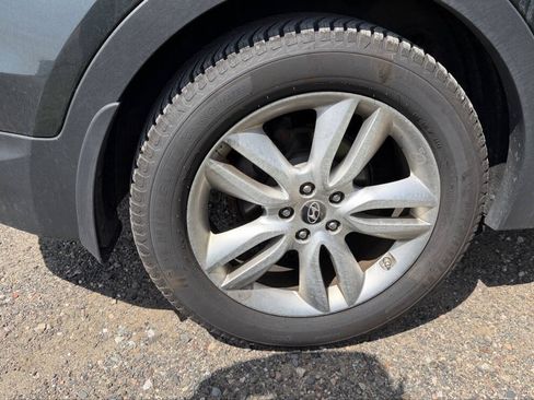 Used 2013 Hyundai Santa Fe Sport 2.0T AWD/4WD image 11