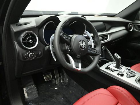 New 2025 Alfa Romeo Stelvio Sprint w/ Veloce Package image 11