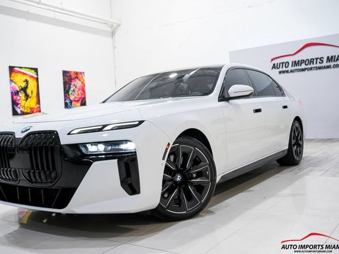 Used 2023 BMW 740i RWD image 34
