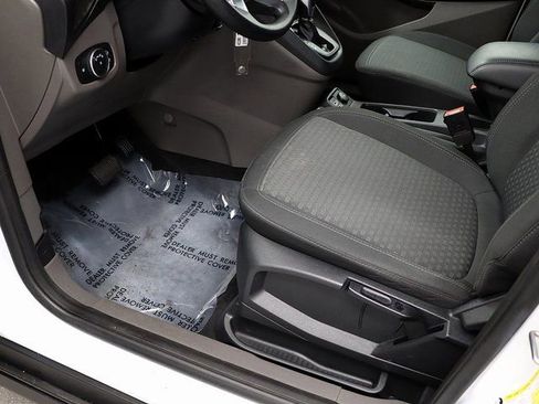 Used 2022 Ford Transit Connect XLT image 19