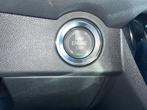 New 2026 Chevrolet Traverse LT w/ Sun and Wheel Package FWD image 28