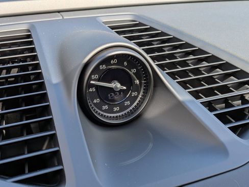 New 2026 Porsche Macan Electric image 21