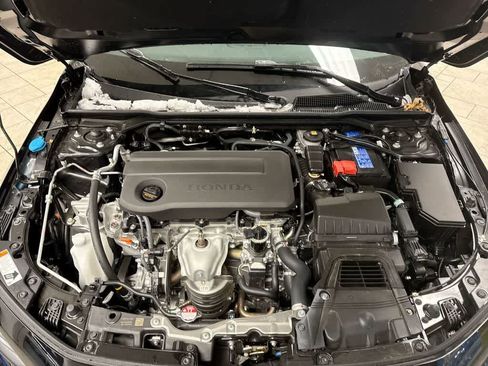 Certified 2025 Honda Civic Sport image 17