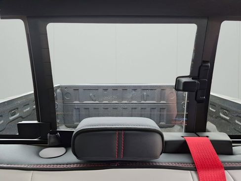 New 2026 GMC Canyon AT4X image 25