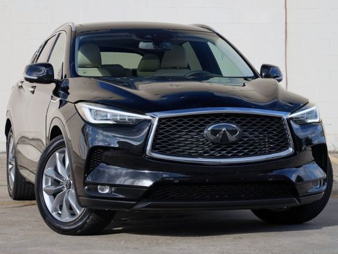 Used 2020 INFINITI QX50 Essential w/ Convenience Package AWD/4WD image 2