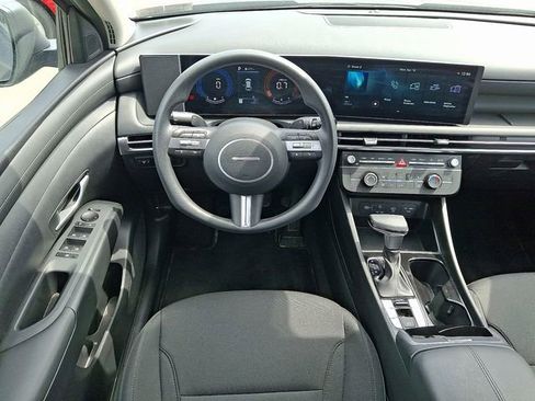 Certified 2026 Hyundai Tucson SE image 11