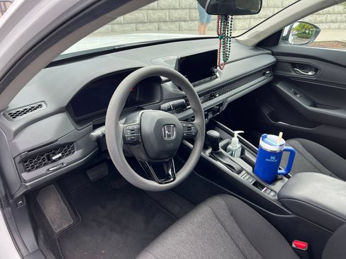 Used 2024 Honda Accord EX image 7