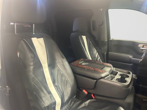 Used 2021 Chevrolet Silverado 1500 Custom RWD image 19