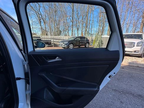 Used 2019 Volkswagen Jetta GLI image 21