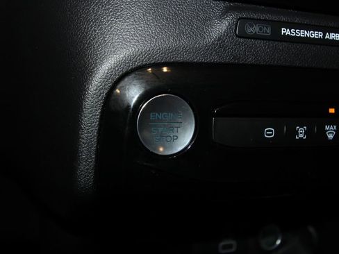 Used 2025 Ford Escape ST-Line Elite image 16