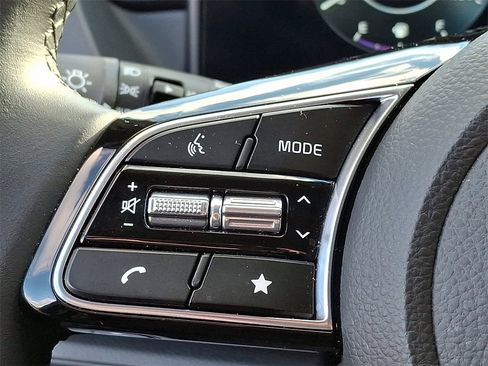 Used 2025 Kia Seltos EX w/ EX Sunroof Package image 22